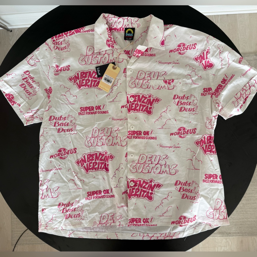 Deus White and Pink Dub Bass Graphic Men's Shirt - XXXL